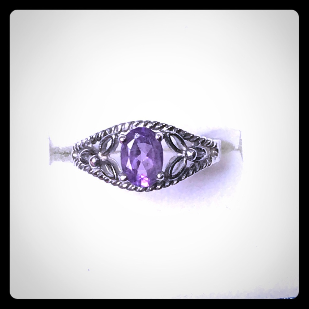 Vintage Avon Amethyst sterling silver ring